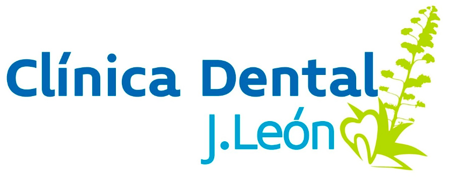 Clínica Dental J. León logo
